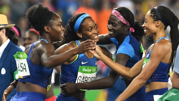 us-women-4x100-relay-gold-allyson-felix.jpg